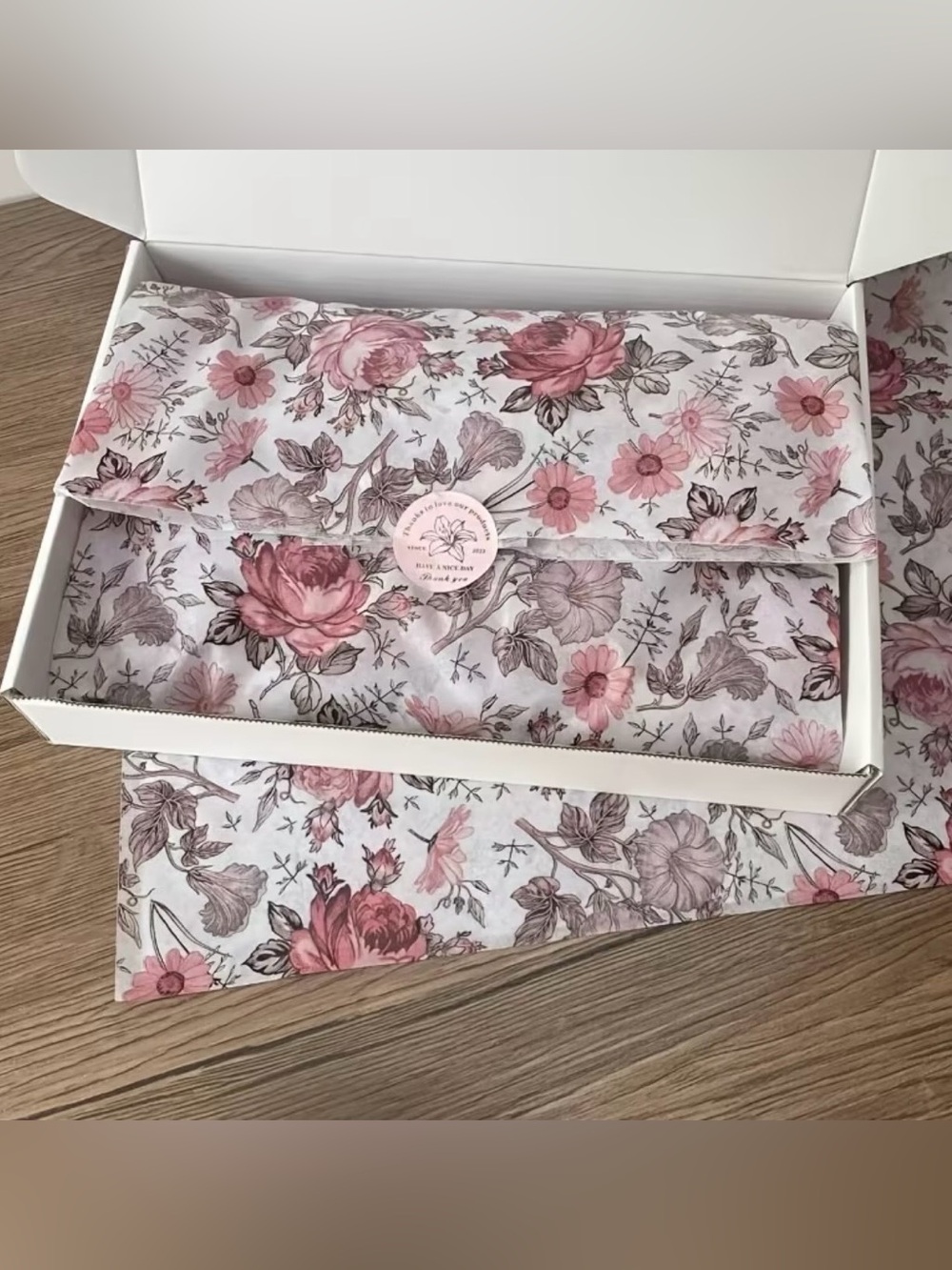 NEW 9 Sheets Vintage Dusty Purple Rose Fresh Flower paper 14X20 inches